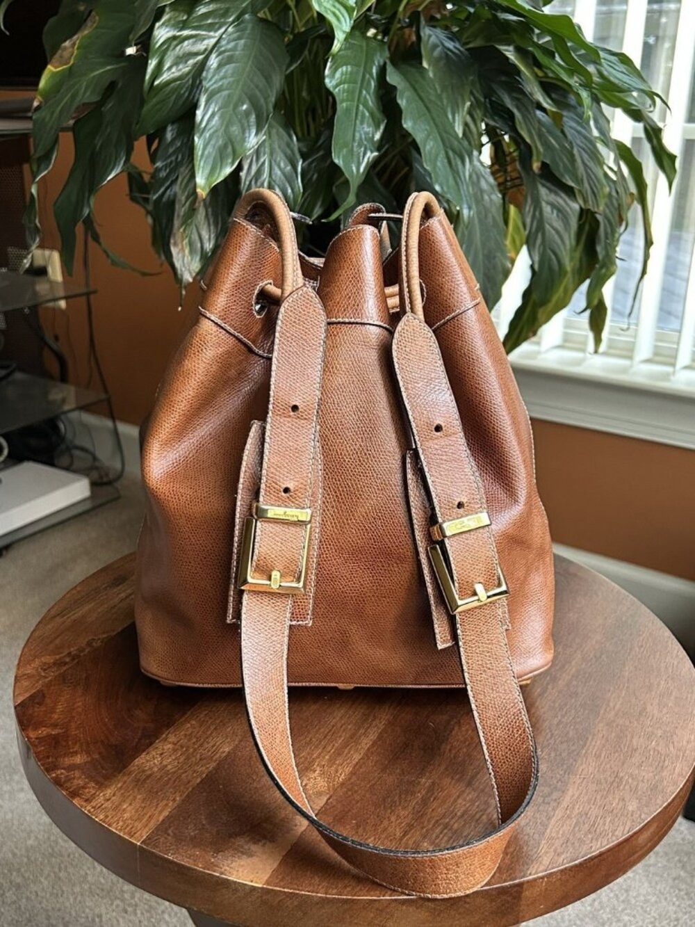 SALVATORE FERRAGAMO Leather Bucket Bag, British Tan